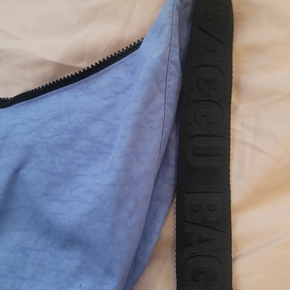 BAGGU Light Blue Crossbody Bag - Picture 2 of 2